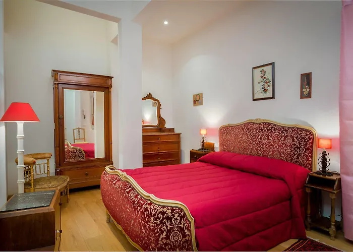 Florence Vintage Apartments